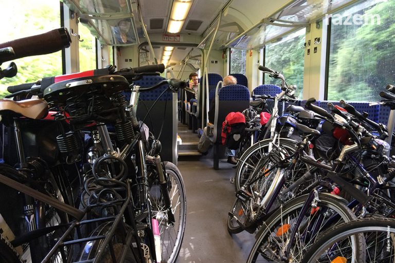 Wyrzuceni z pociągu POLREGIO za podróż z rowerem – posłanka Matysiak interweniuje