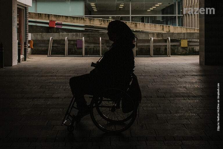 Dworce barierą dla niepełnosprawnych – odpowiedź na interpelację