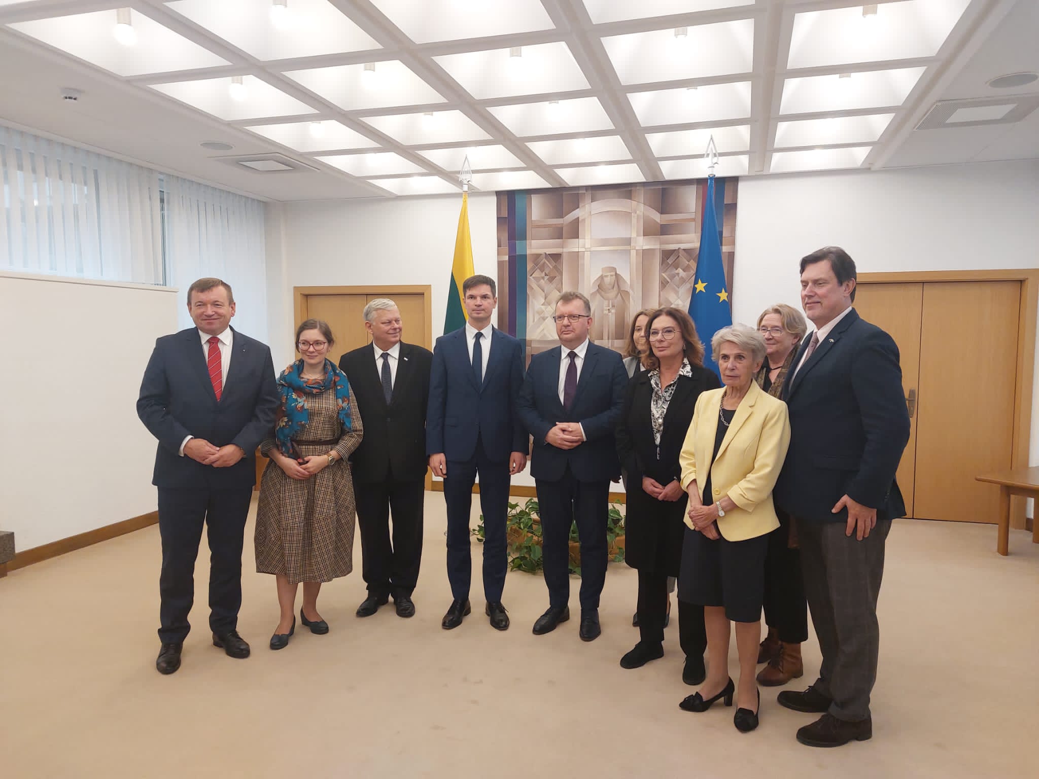 5dc48b59 929a 4b93 8b50 edf583c4f058