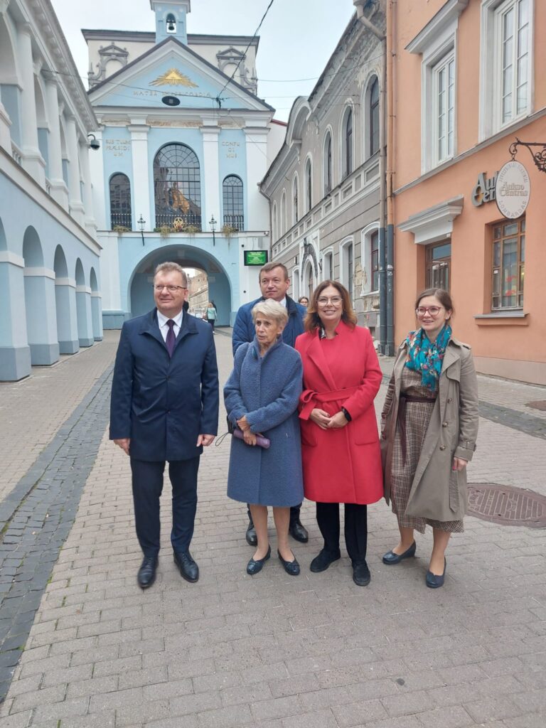 ec387134 bb54 48dd be04 06f5c7ce355f