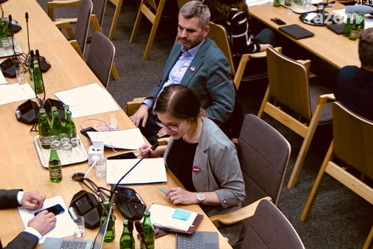 Posłanka Matysiak pyta o&nbsp;zamrożenie cen energii dla kolei