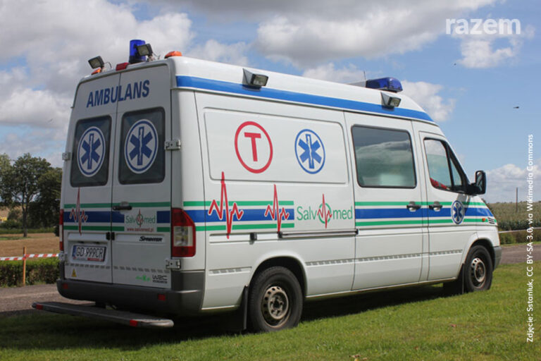 Pacjent po&nbsp;zabiegu może liczyć na&nbsp;transport na&nbsp;kontrolę? Ministerstwo potwierdza