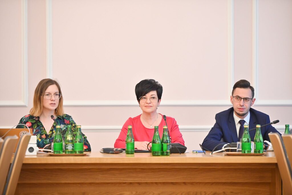 Utrudnienia w&nbsp;dostępie seniorów do&nbsp;leków 75+ – pilnie potrzebna nowelizacja ustawy