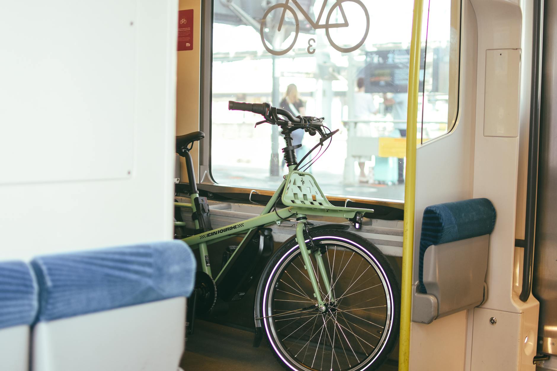 bike in train
