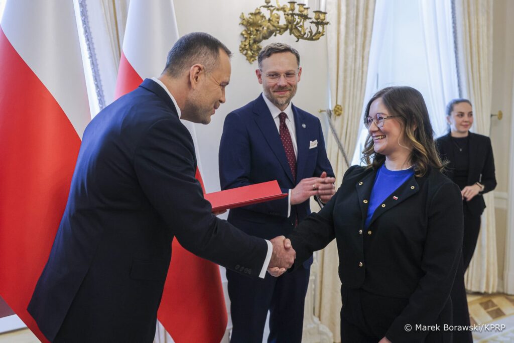 att.eOfs4 OcH5KeCYaFSIwv WaaN1CjdPyGVpt3S0L9fD8